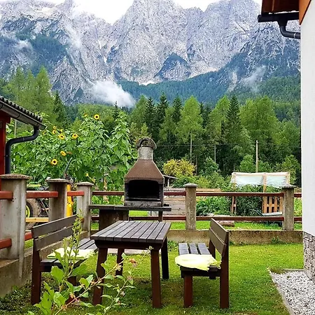 Apartamento Mountain Peaks With Sauna Gozd Martuljek