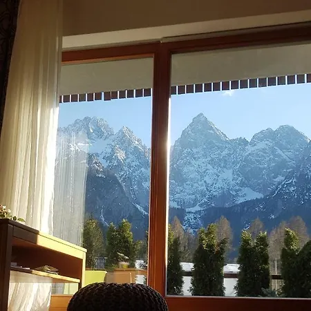 Mountain Peaks With Sauna Гозд-Мартулек