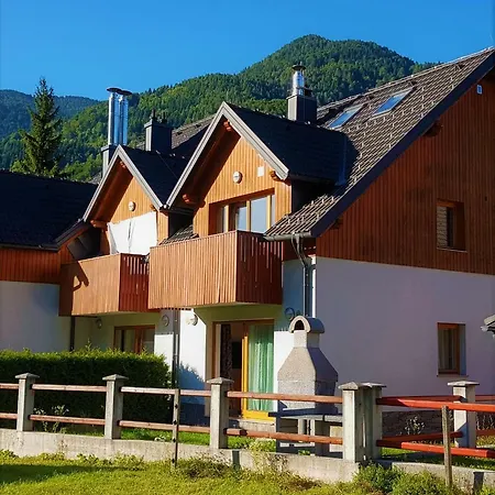 Mountain Peaks With Sauna Apartmán