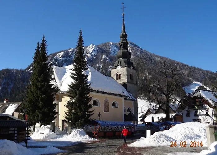Mountain Peaks With Sauna *